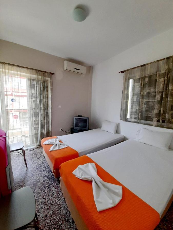 Villa California Paralia Dionisiou Exterior foto
